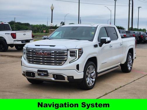 White Frost Tri-Coat 2025 GMC Sierra 1500 Denali