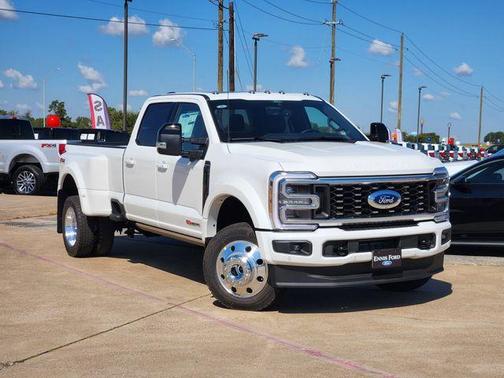 2026 Ford F-450 Platinum