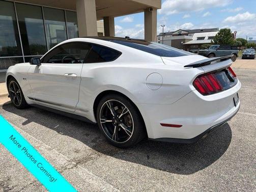 White Platinum Clearcoat Metallic 2017 Ford Mustang GT Premium