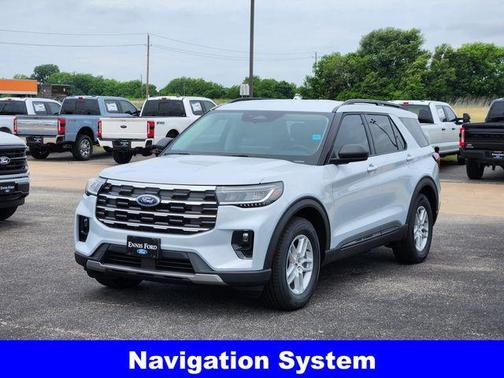 Space White Metallic 2026 Ford Explorer Active