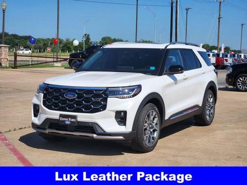 2025 Ford Explorer Platinum