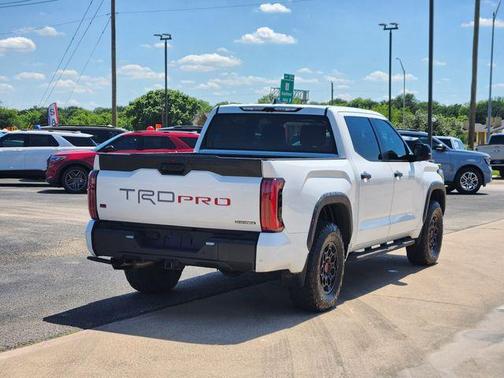 Ice 2025 Toyota Tundra Hybrid TRD Pro