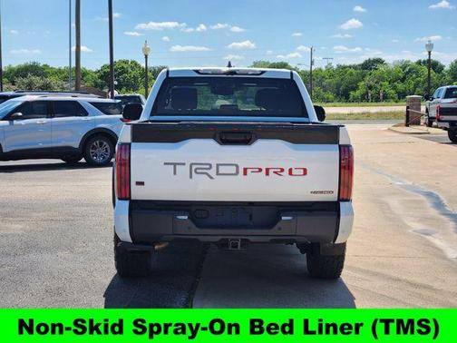 Ice 2025 Toyota Tundra Hybrid TRD Pro