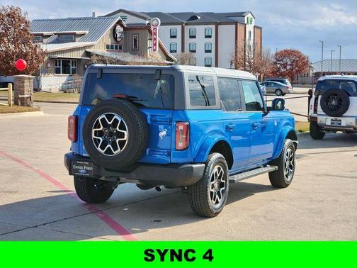 2024 Ford Bronco Outer Banks