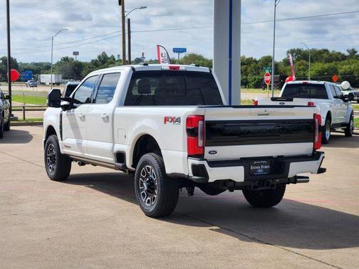 2026 Ford F-250 Platinum