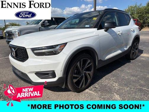 2020 Volvo XC40 T4 R-Design