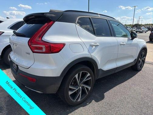 2020 Volvo XC40 T4 R-Design