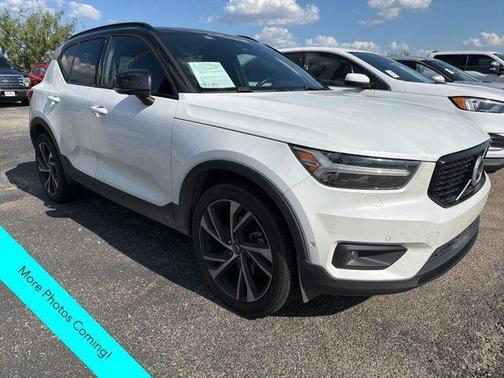 2020 Volvo XC40 T4 R-Design