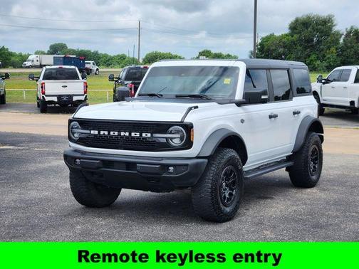 Oxford White 2022 Ford Bronco Wildtrak