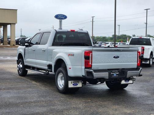 2026 Ford F-350 Lariat Super Duty