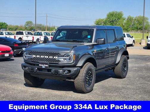 Carbonized Gray Metallic 2026 Ford Bronco Badlands