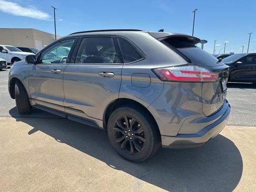 2023 Ford Edge SE