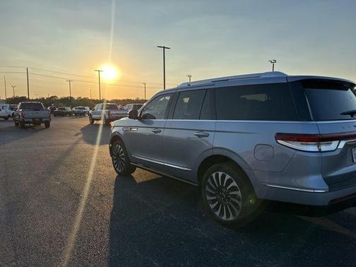 2023 Lincoln Navigator Black Label