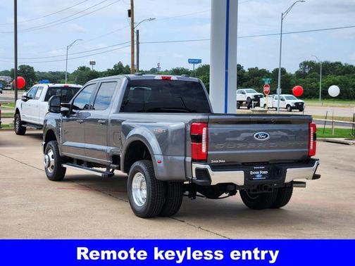 2025 Ford F-350 Lariat Super Duty