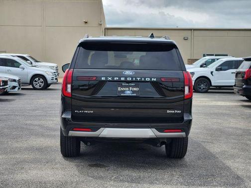 Agate Black Metallic 2025 Ford Expedition Platinum