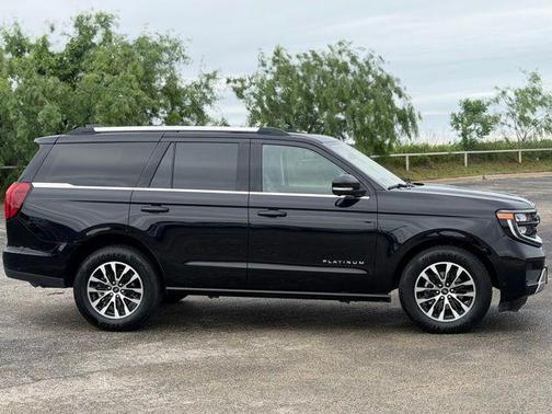 Agate Black Metallic 2025 Ford Expedition Platinum