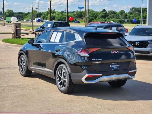 2024 Kia Sportage EX