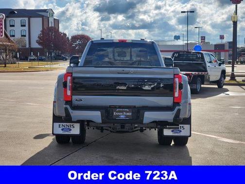 2026 Ford F-350 Platinum