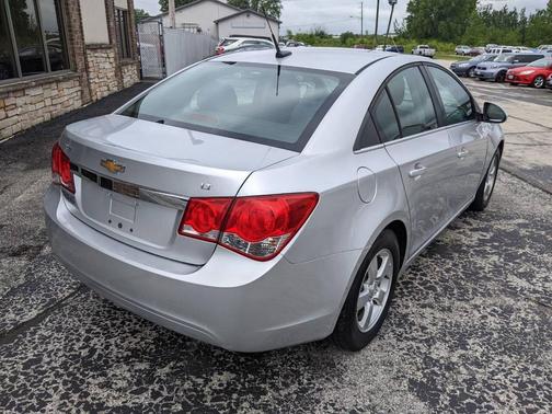 Silver Ice Metallic 2014 Chevrolet Cruze 1LT