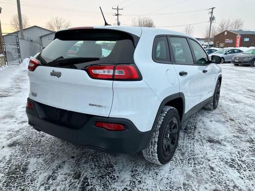 2015 Jeep Cherokee Sport