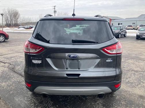 Magnetic 2016 Ford Escape SE