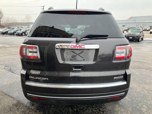 2015 GMC Acadia SLE-2