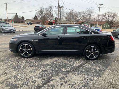 2015 Ford Taurus SEL