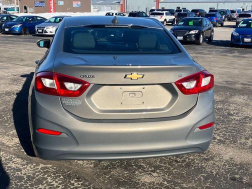 2017 Chevrolet Cruze LT