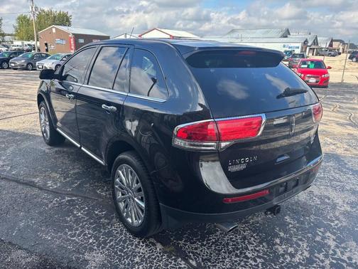 2013 Lincoln MKX Base