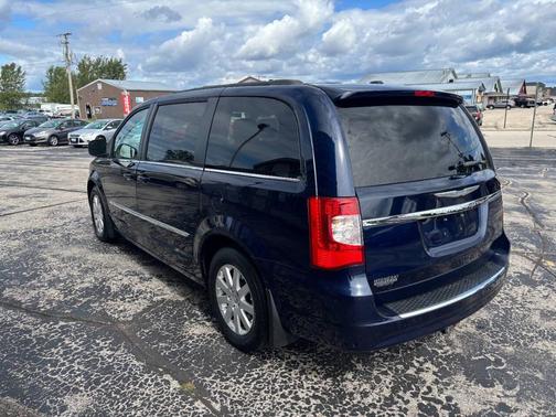 2013 Chrysler Town & Country Touring