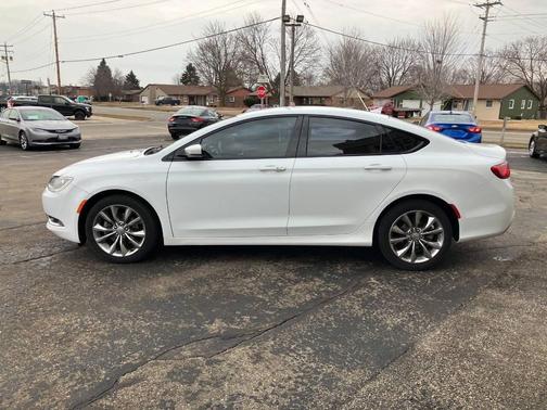 2015 Chrysler 200 S
