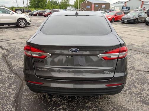 Magnetic Metallic 2019 Ford Fusion Hybrid SE