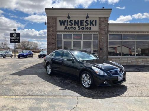 2015 INFINITI Q40 Base