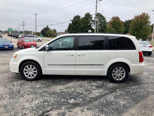 2012 Chrysler Town & Country Touring-L