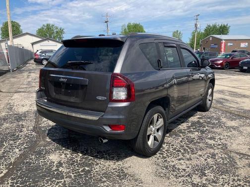 Granite Crystal Metallic Clearcoat 2016 Jeep Compass High Altitude