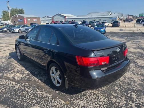 2010 Hyundai SONATA Limited