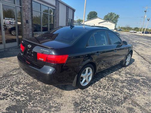 2010 Hyundai SONATA Limited