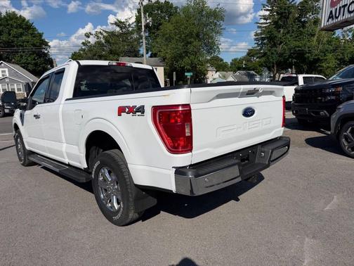 Oxford White 2021 Ford F-150 XLT