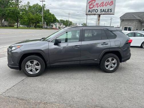 2022 Toyota RAV4 Hybrid LE