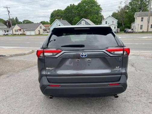 2022 Toyota RAV4 Hybrid LE