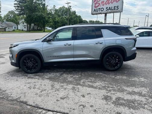 2024 Chevrolet Traverse LT