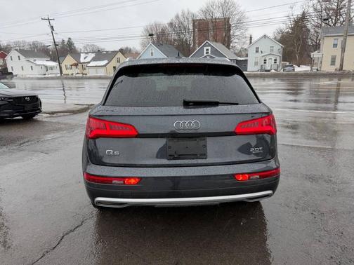 2018 Audi Q5 2.0T Premium Plus
