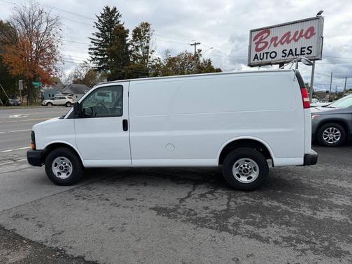 2014 GMC Savana 2500 Work Van