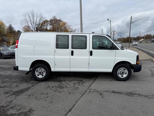 2014 GMC Savana 2500 Work Van
