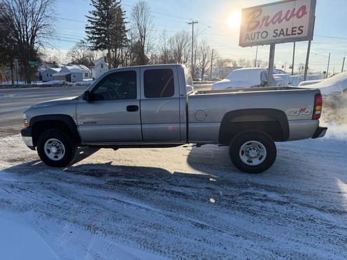 2002 Chevrolet Silverado 2500 H/D Extended Cab