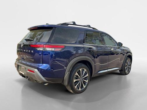 Deep Ocean Blue 2026 Nissan Pathfinder Platinum