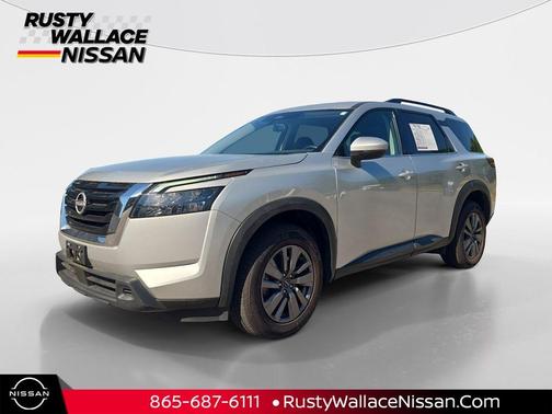 Brilliant Silver Metallic 2025 Nissan Pathfinder SV