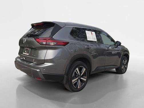 Gun Metallic 2025 Nissan Rogue SL