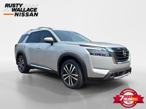 2025 Nissan Pathfinder Platinum