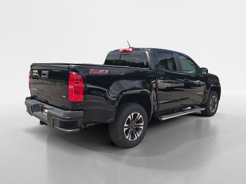 Black 2022 Chevrolet Colorado Z71